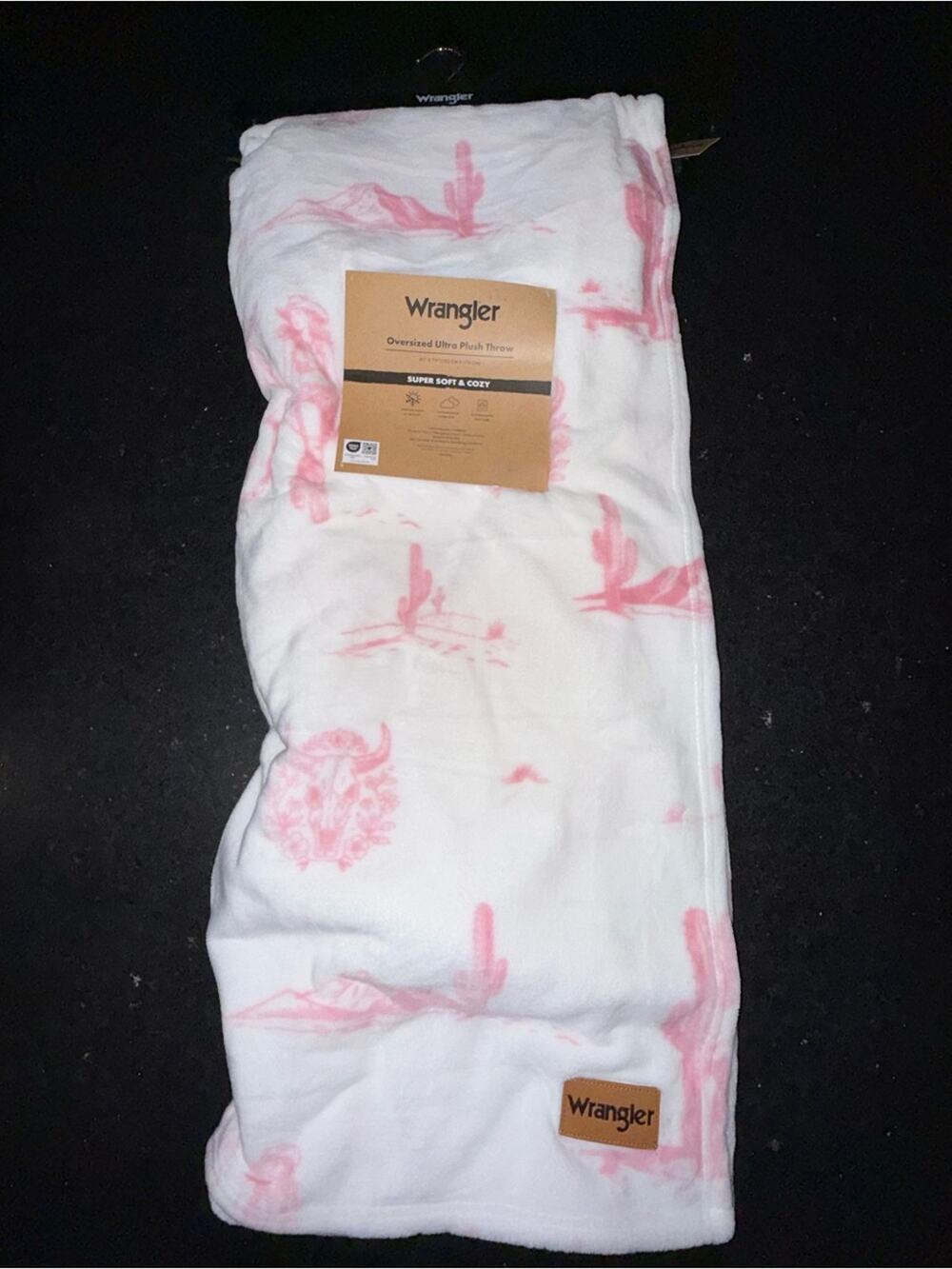 NEW WRANGLER OVERSIZED 60x70” ULTRA PLUSH THROW GIRLY COWGIRL DESERT THROW NWT